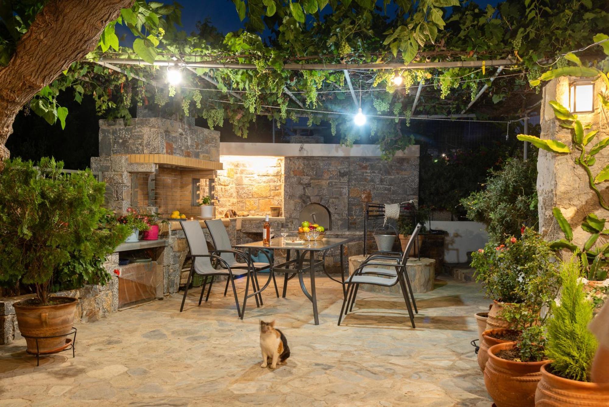 Kounenos House Istro Exterior foto